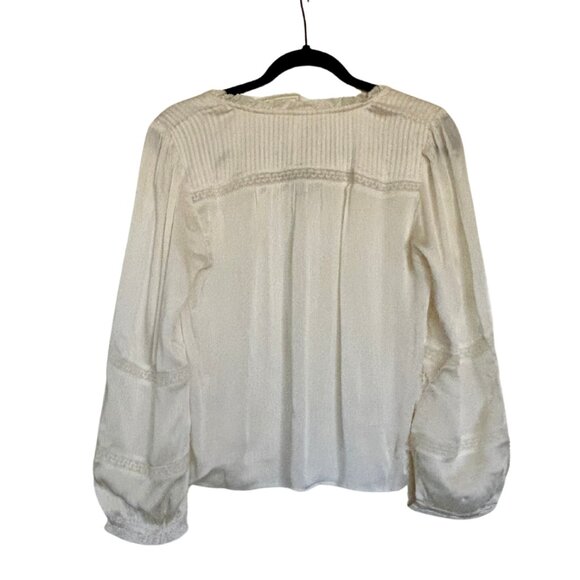 Velvet by Graham and Spencer NWT - Koren V-Neck Blouse in Ecru - Small - Picture 5 of 10